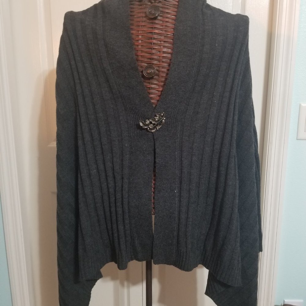 LINK Trapeze Charcoal Gray Long Sleeve Sweater